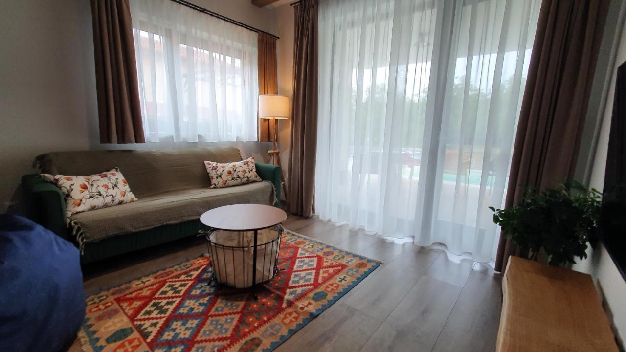 Relax Balaton Apartmanok Balatonfüred Exteriör bild