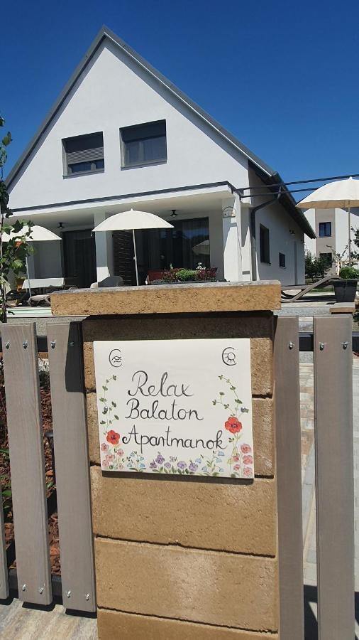 Relax Balaton Apartmanok Balatonfüred Exteriör bild