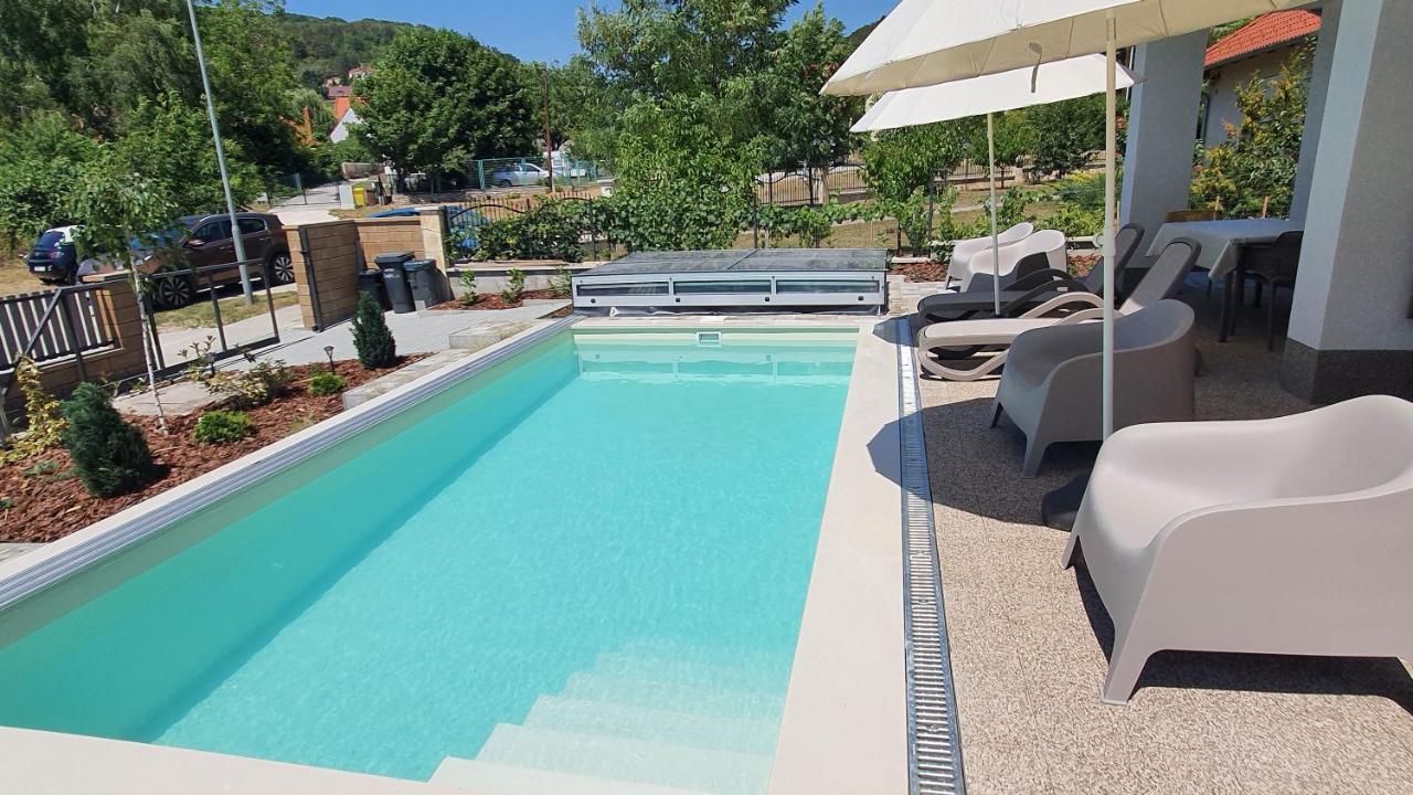 Relax Balaton Apartmanok Balatonfüred Exteriör bild
