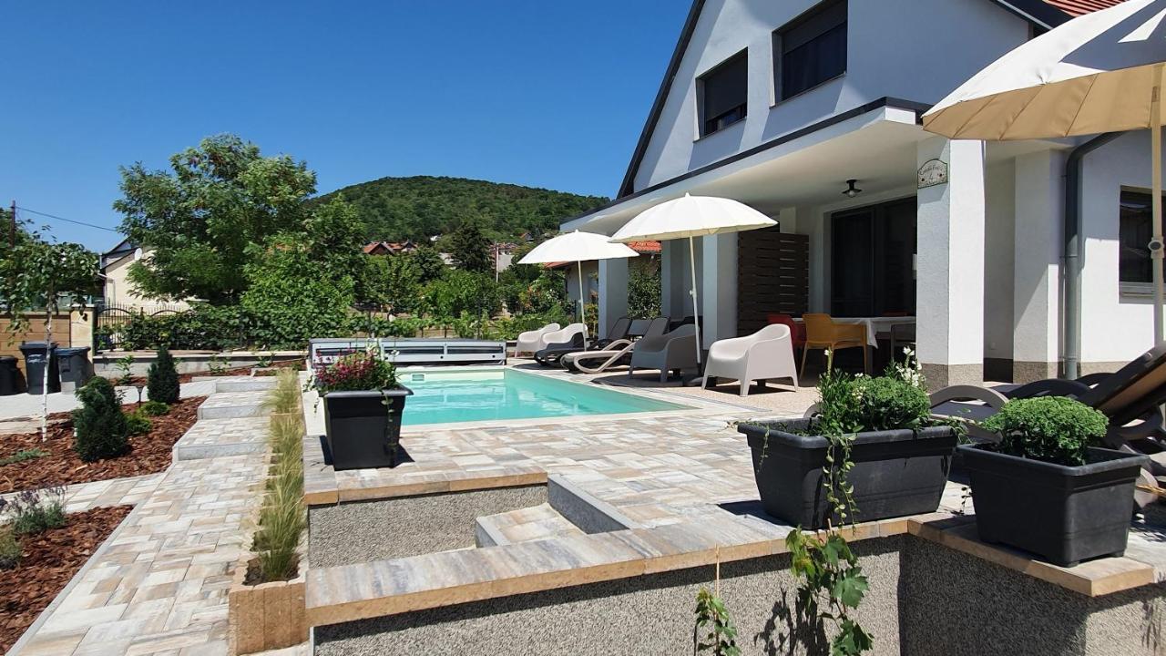 Relax Balaton Apartmanok Balatonfüred Exteriör bild