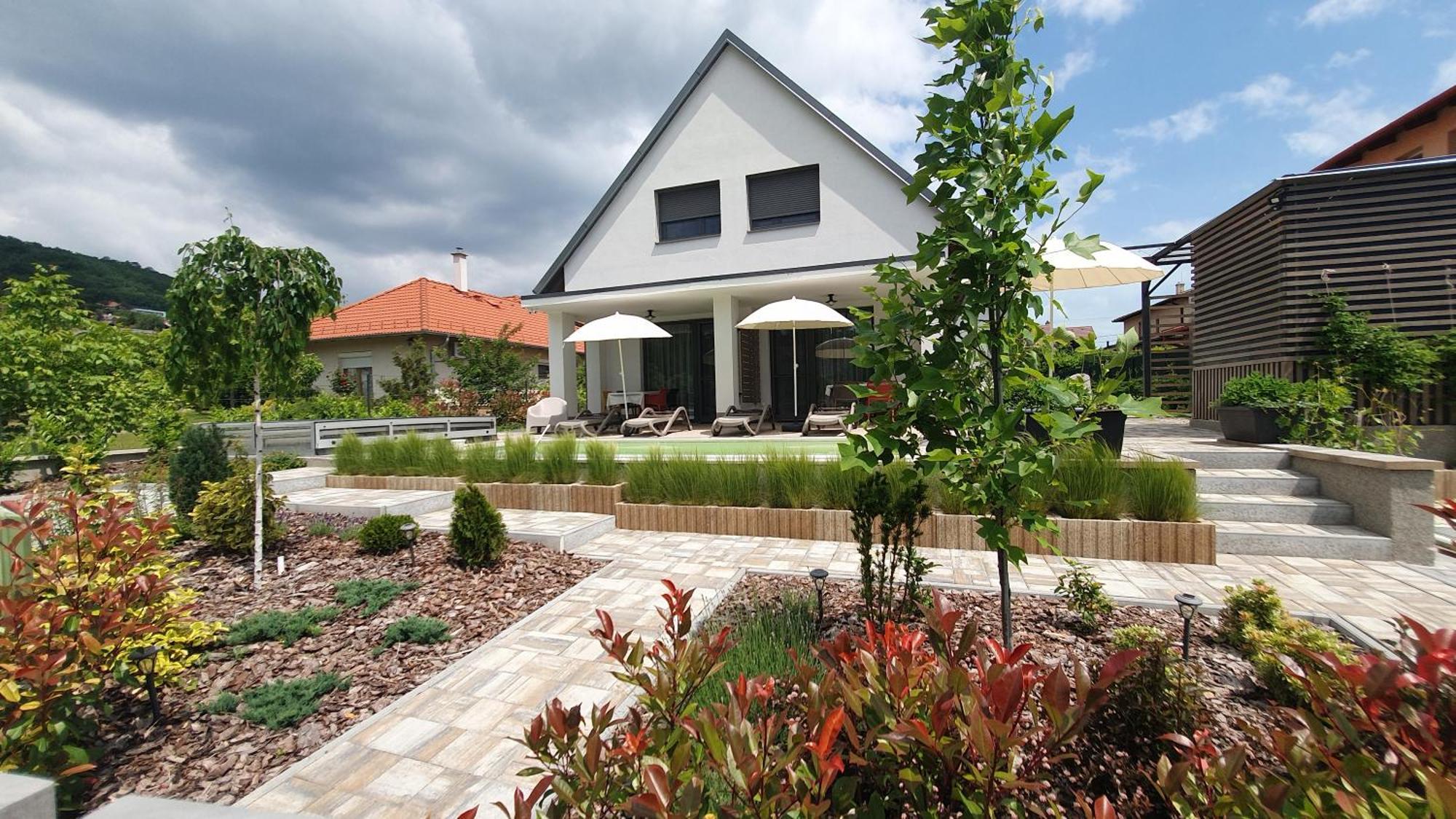 Relax Balaton Apartmanok Balatonfüred Exteriör bild
