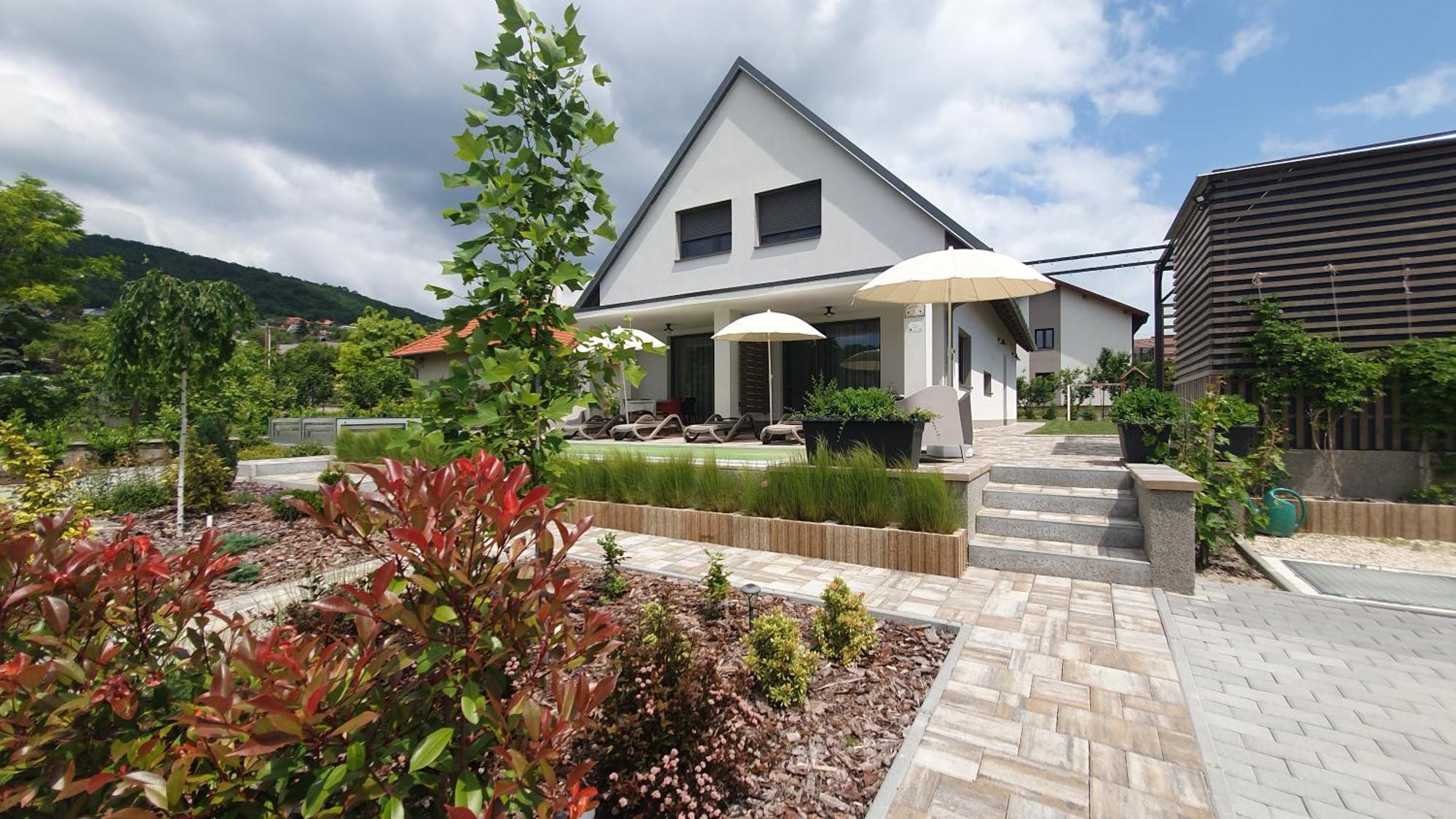 Relax Balaton Apartmanok Balatonfüred Exteriör bild