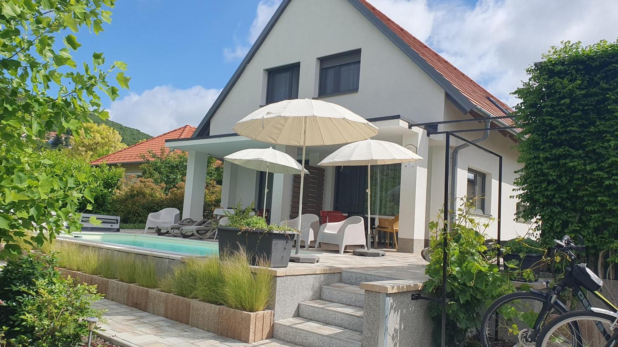 Relax Balaton Apartmanok Balatonfüred Exteriör bild